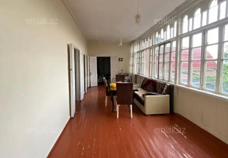 4 otaqlı mənzil Satılır, Quba