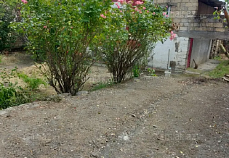 4 otaqlı mənzil Satılır, Quba