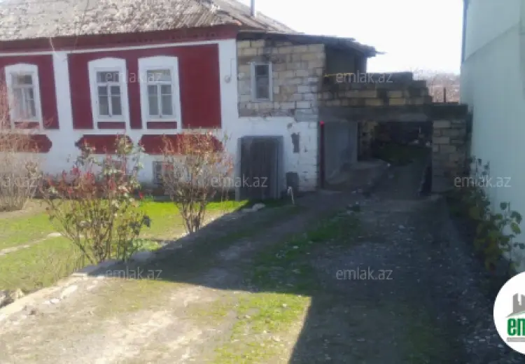 4 otaqlı mənzil Satılır, Quba