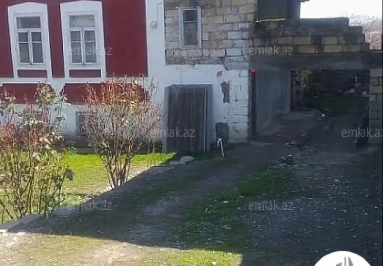 4 otaqlı mənzil Satılır, Quba