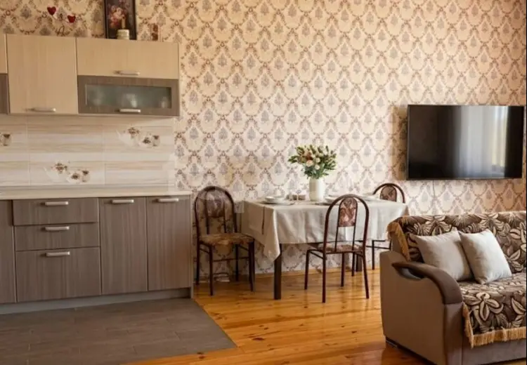 3 otaqlı mənzil , Bakı
