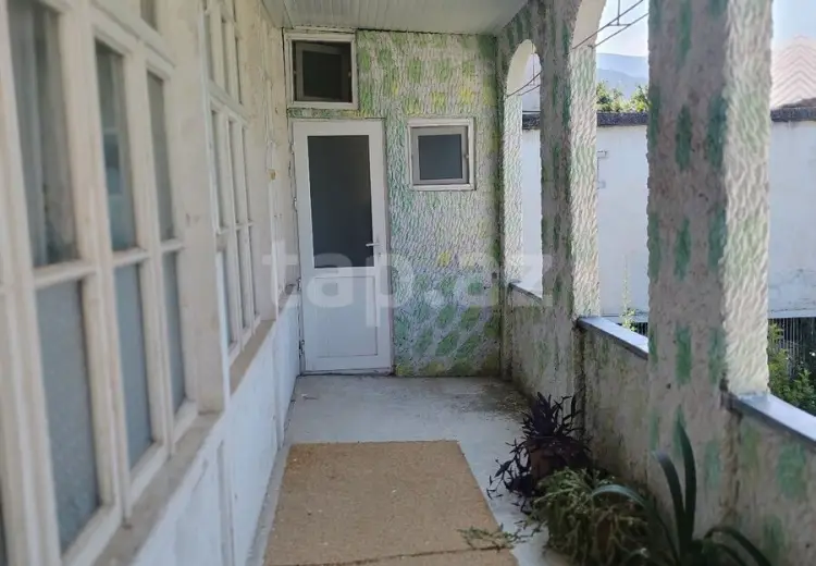 3 otaqlı mənzil , Şəki