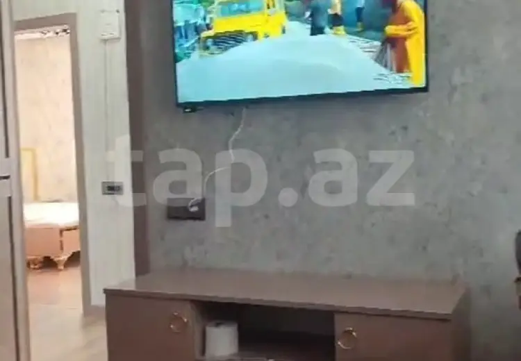 3 otaqlı mənzil , Şəki