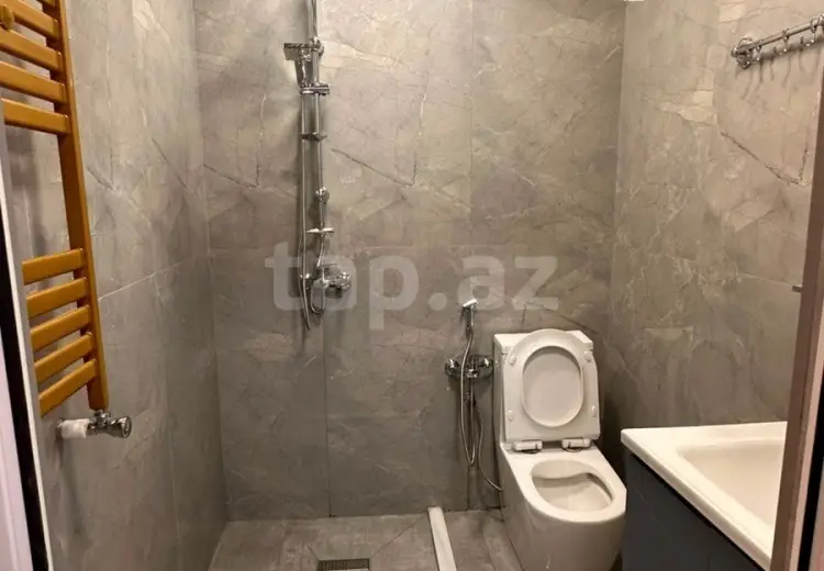 3 otaqlı mənzil , Bakı