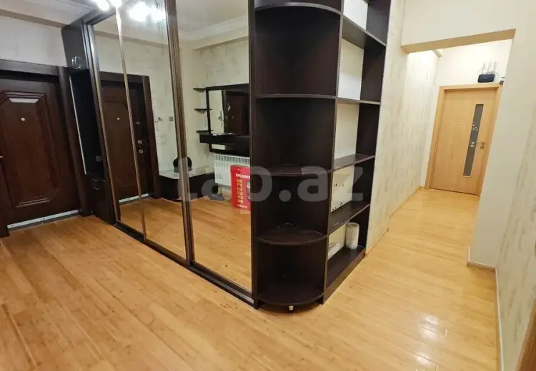 3 otaqlı mənzil , Bakı