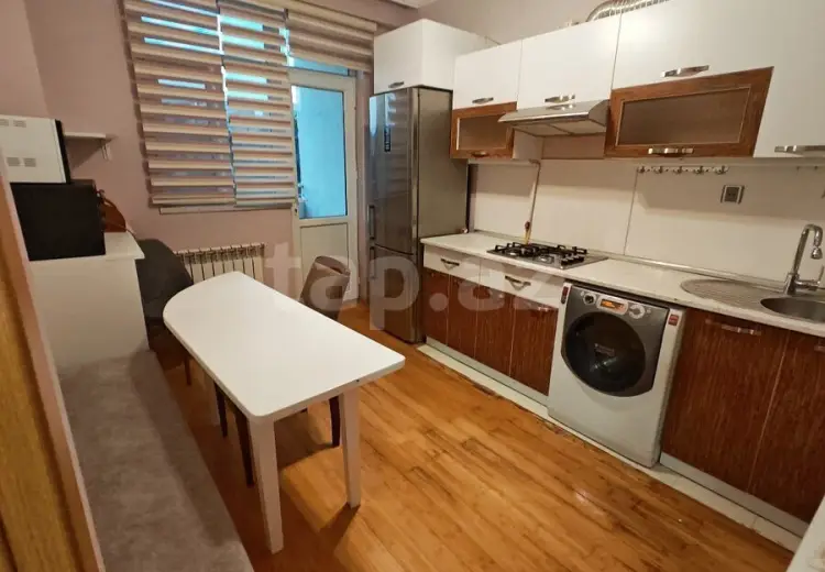 3 otaqlı mənzil , Bakı