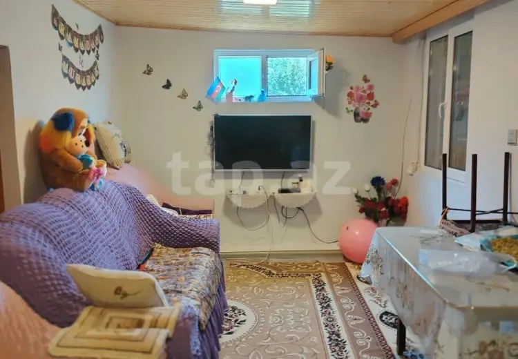 3 otaqlı mənzil , Şəki