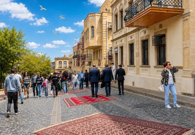 700 m² Obyekt / Ofis Satılır, İçəri şəhər, Səbail, Bakı