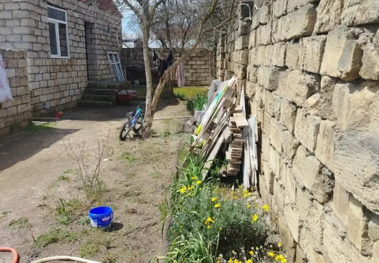 3 otaqlı mənzil , Bakı