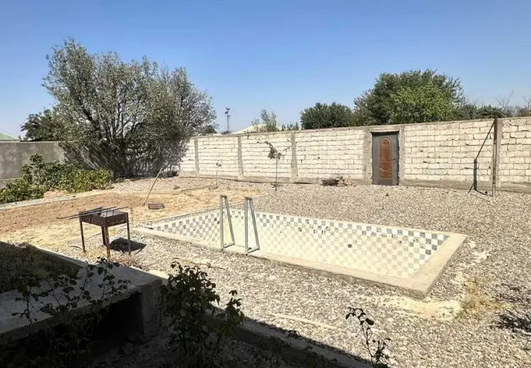 4 otaqlı mənzil Satılır,
