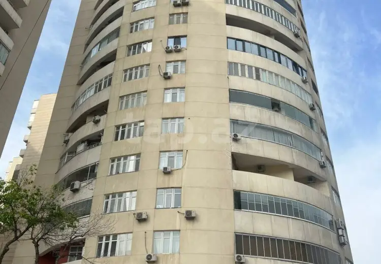 3 otaqlı mənzil , Bakı