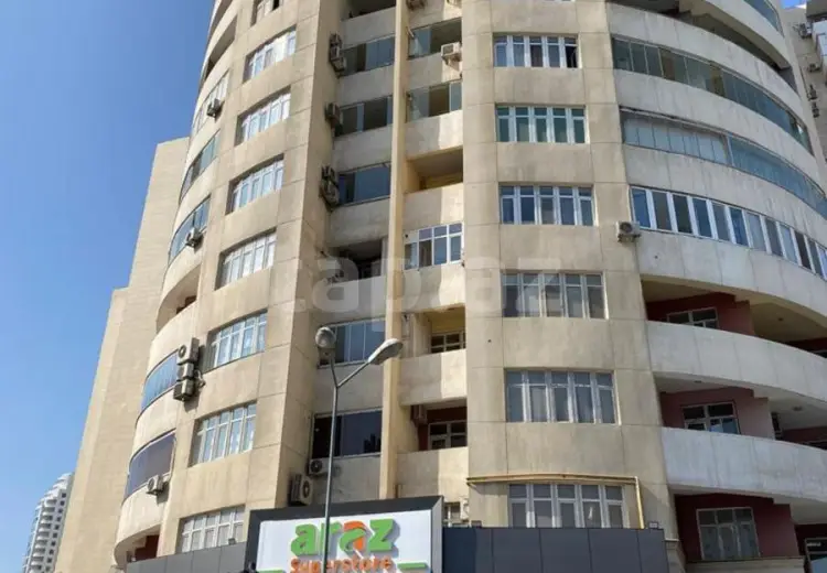 3 otaqlı mənzil , Bakı