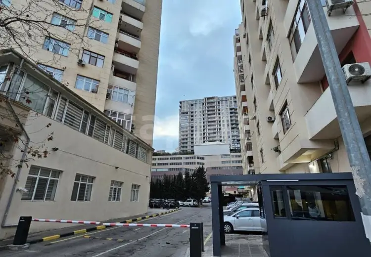 3 otaqlı mənzil , Bakı