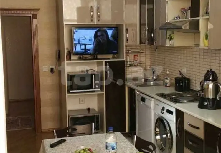 3 otaqlı mənzil , Bakı