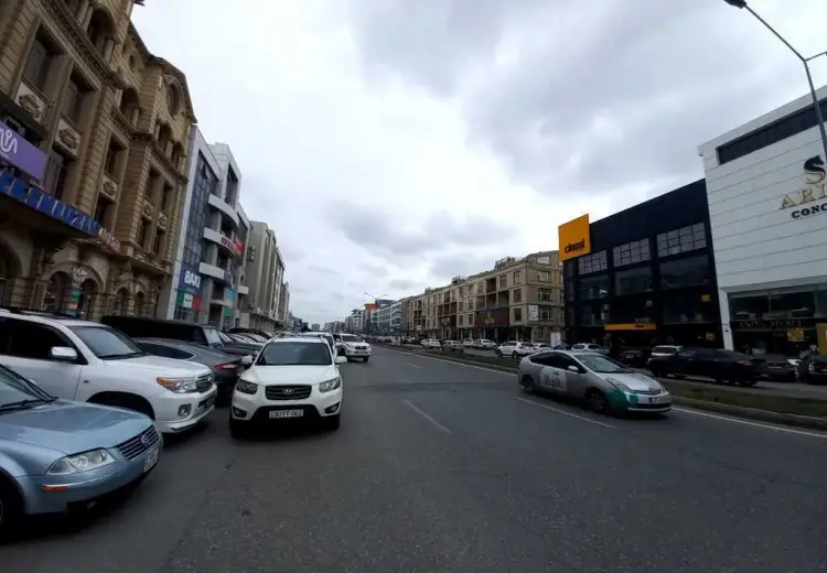 4000 m² Obyekt / Ofis Satılır, Xətai, Bakı