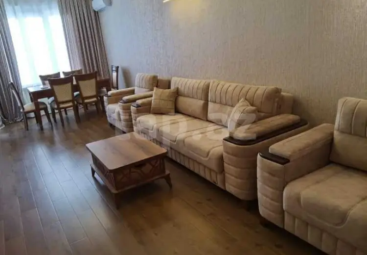 3 otaqlı mənzil , Bakı