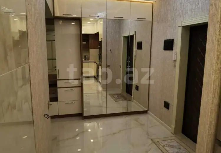 3 otaqlı mənzil , Bakı