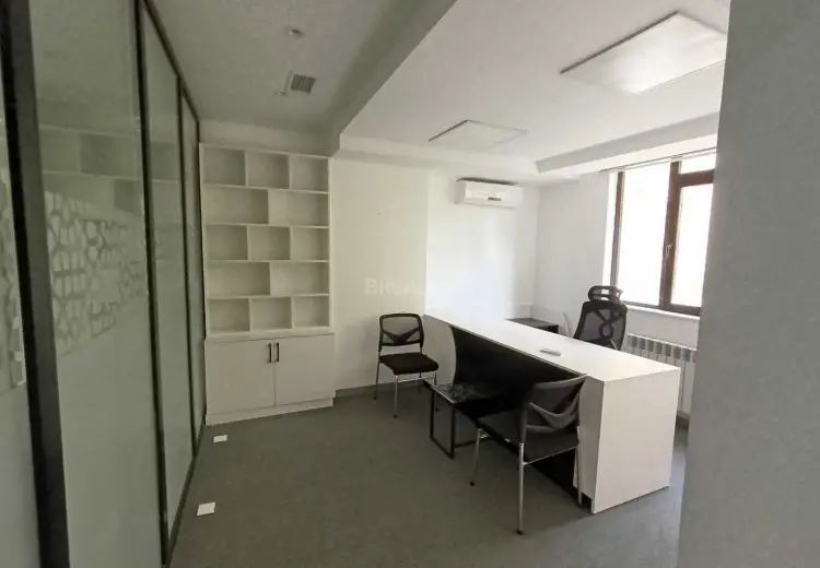 348 m² Obyekt / Ofis Satılır, Yasamal, Bakı