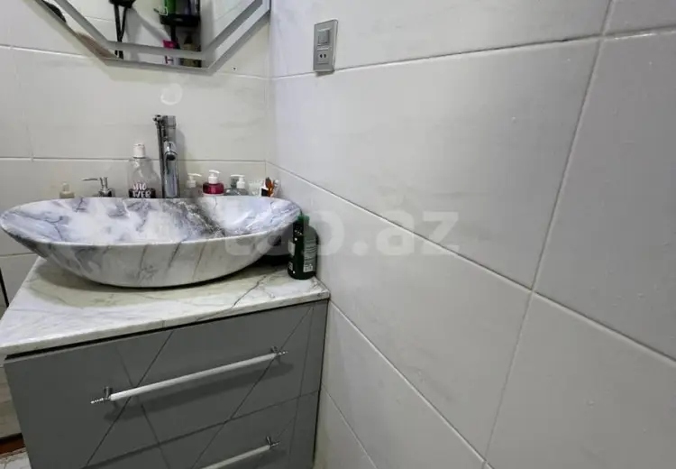 3 otaqlı mənzil , Bakı