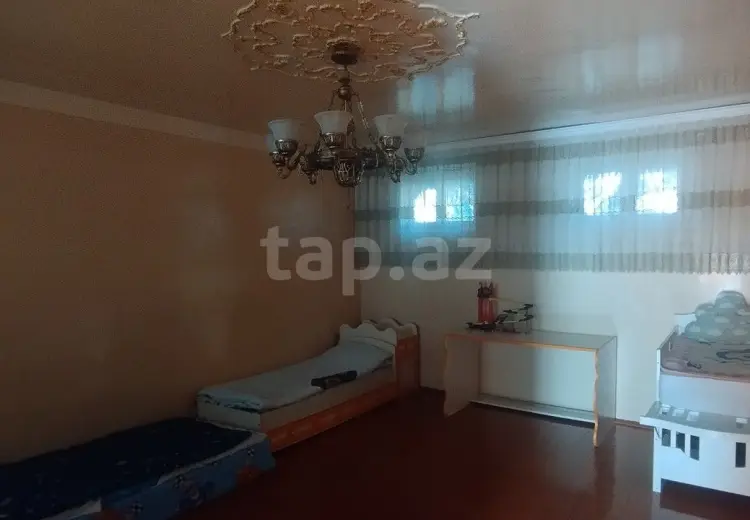 3 otaqlı mənzil , Şəki