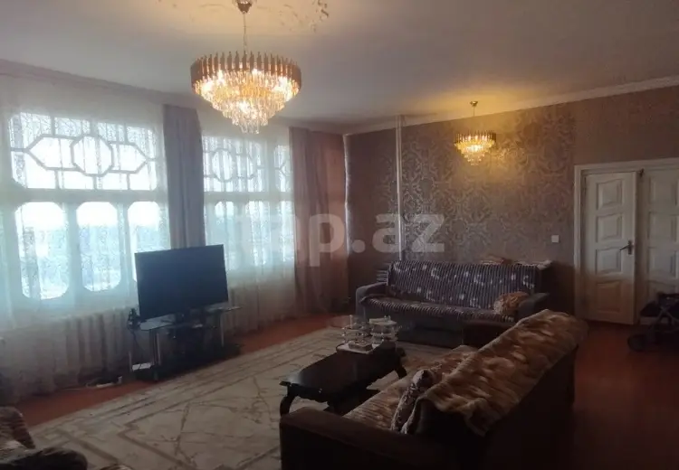 3 otaqlı mənzil , Şəki