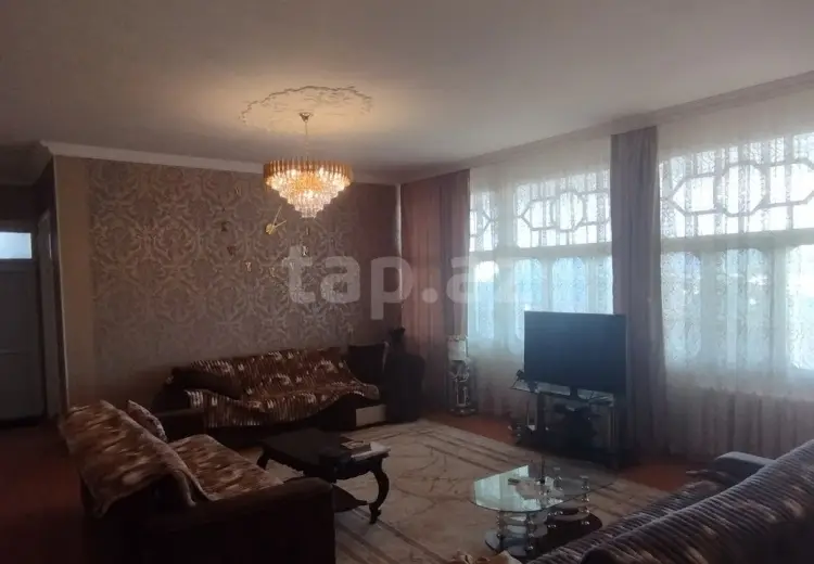 3 otaqlı mənzil , Şəki