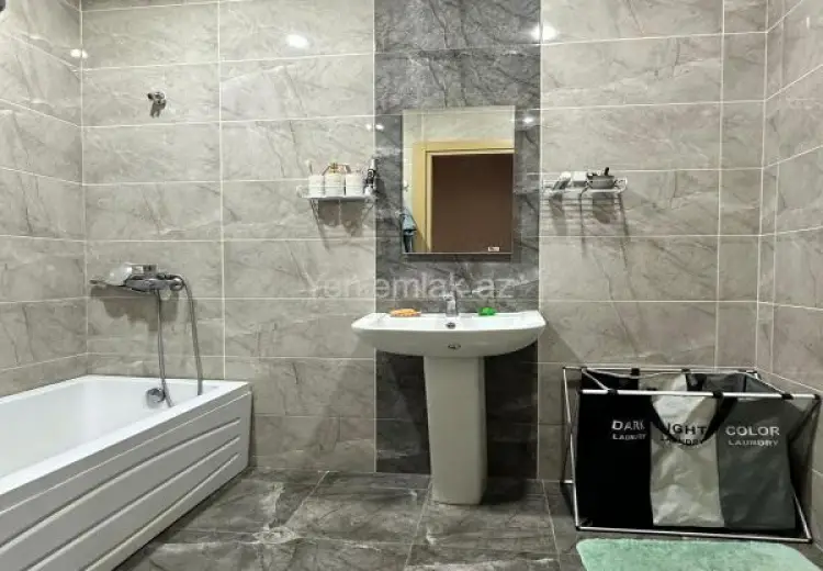 2 otaqlı mənzil Satılır, Bayıl qəs., Səbail, Bakı