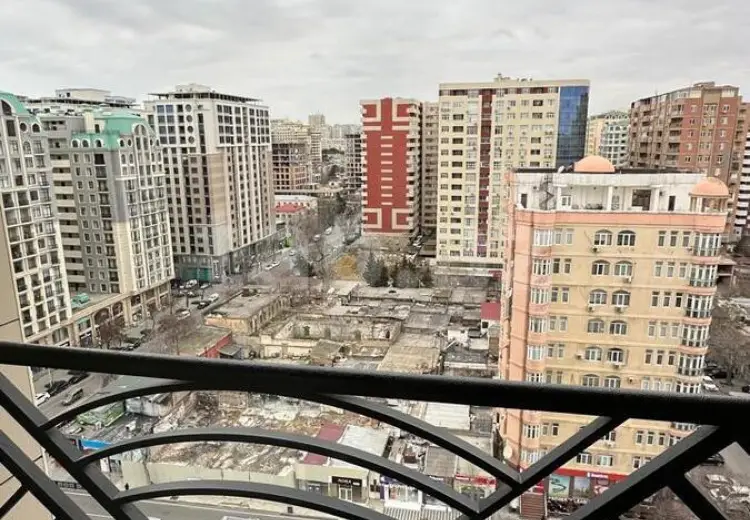 3 otaqlı mənzil , Bakı