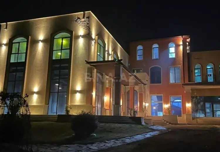 1650 m² Obyekt / Ofis Satılır, Badamdar qəs., Səbail, Bakı