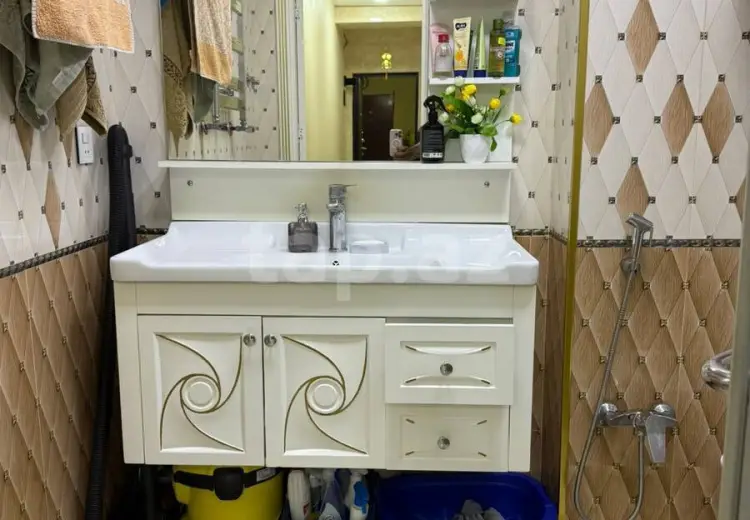 3 otaqlı mənzil , Bakı