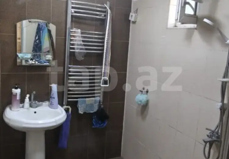 3 otaqlı mənzil , Bakı