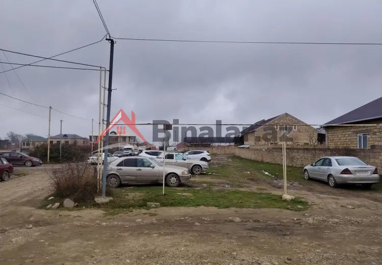 10 sot Torpaq Satılır, Xudat