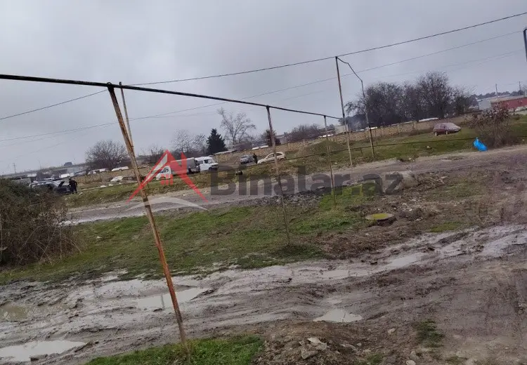 10 sot Torpaq Satılır, Xudat