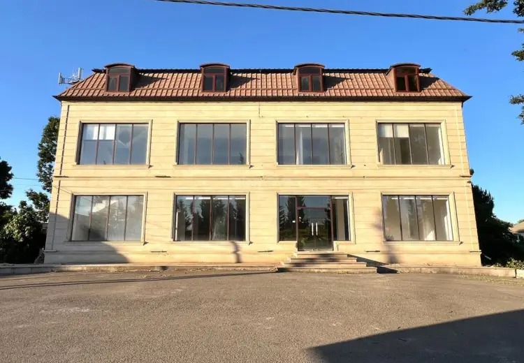 820 m² Obyekt / Ofis Kirayə (aylıq), Masallı