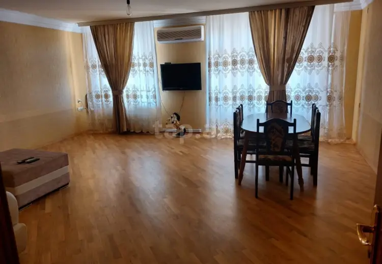 3 otaqlı mənzil , Gəncə