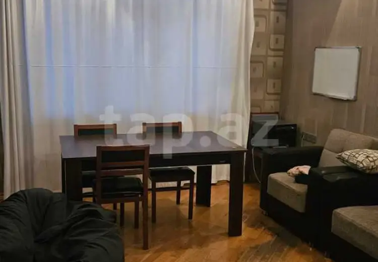3 otaqlı mənzil , Bakı
