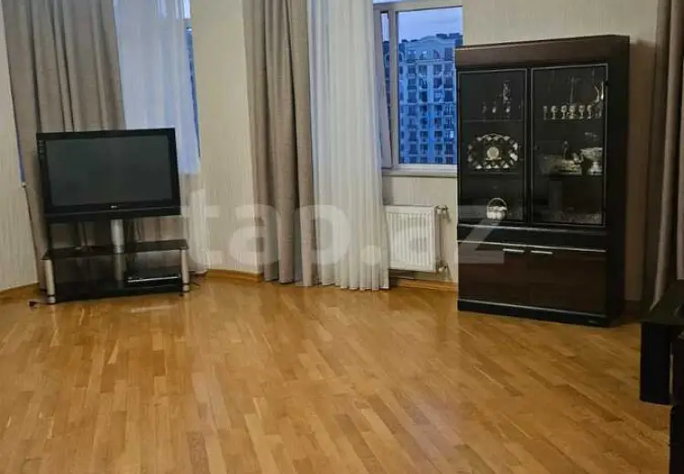 3 otaqlı mənzil , Bakı