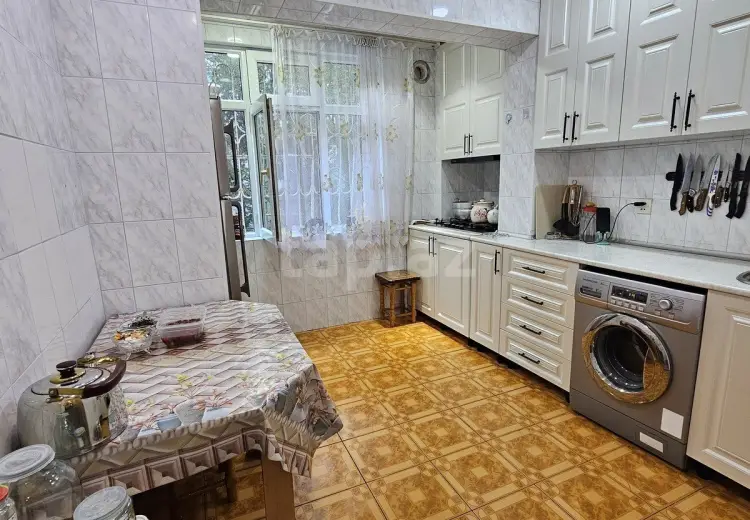 3 otaqlı mənzil , Bakı