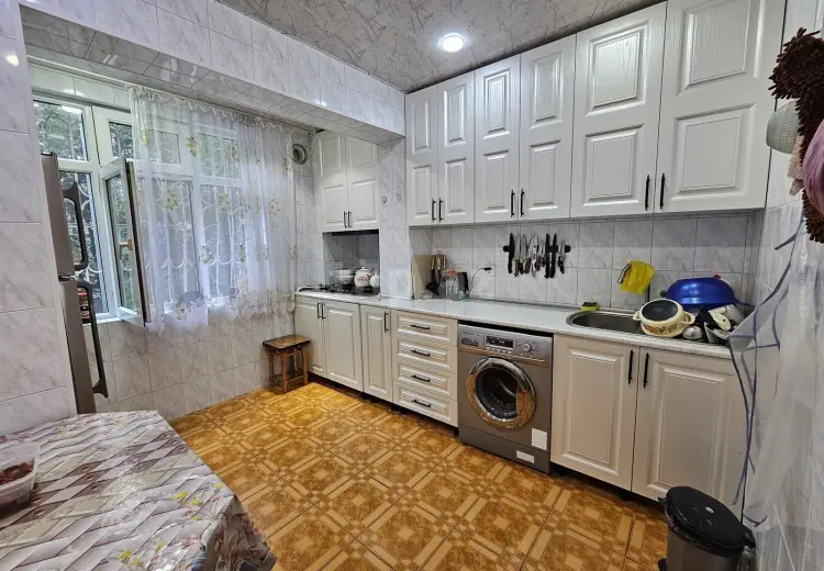 3 otaqlı mənzil , Bakı