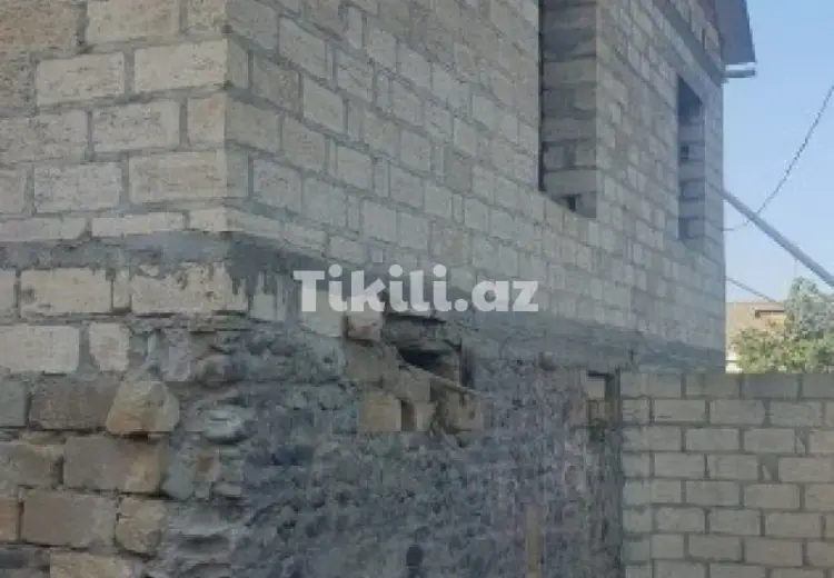 5 otaqlı mənzil Satılır,
