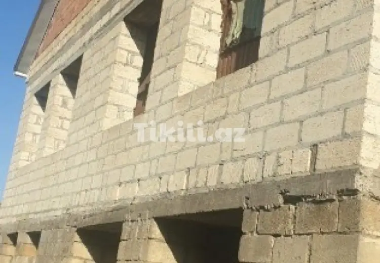 5 otaqlı mənzil Satılır,