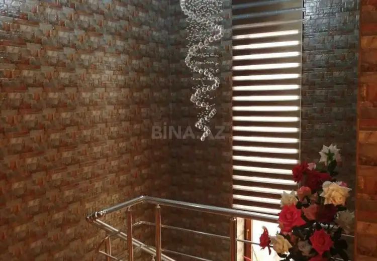 7 otaqlı mənzil Satılır, Quba