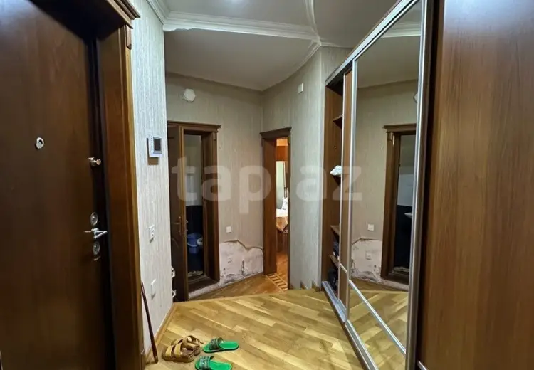 3 otaqlı mənzil , Xırdalan