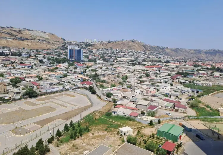 3 otaqlı mənzil , Səbail, Bakı