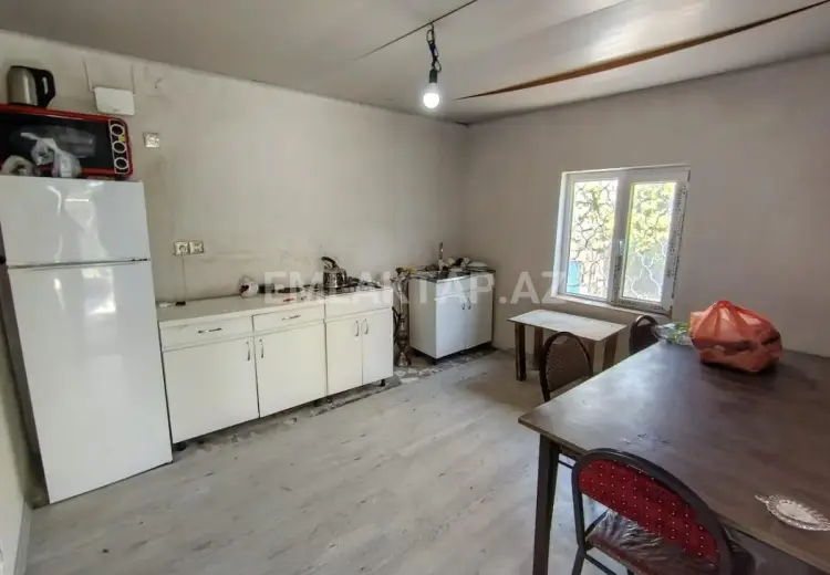 2 otaqlı mənzil Satılır, Bakı