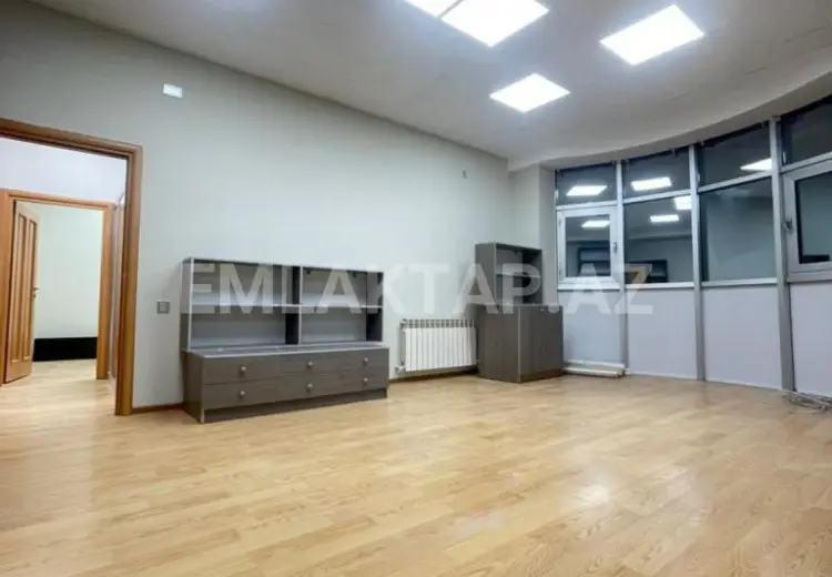 200 m² Obyekt / Ofis Kirayə (aylıq), Nərimanov, Bakı