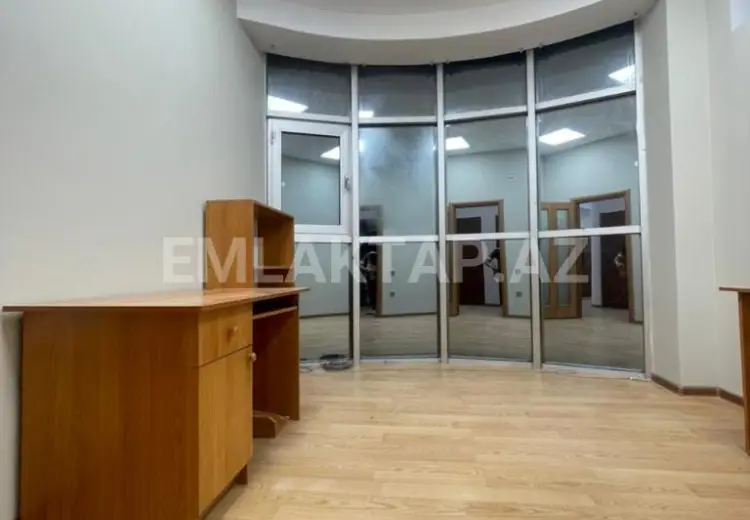 200 m² Obyekt / Ofis Kirayə (aylıq), Nərimanov, Bakı