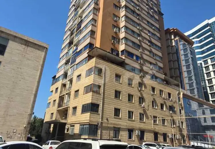 3 otaqlı mənzil , Bakı