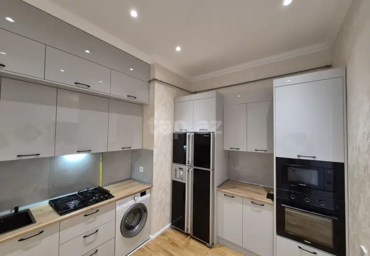 3 otaqlı mənzil , Bakı