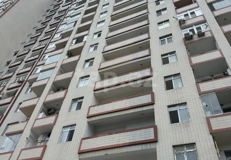 3 otaqlı mənzil , Bakı